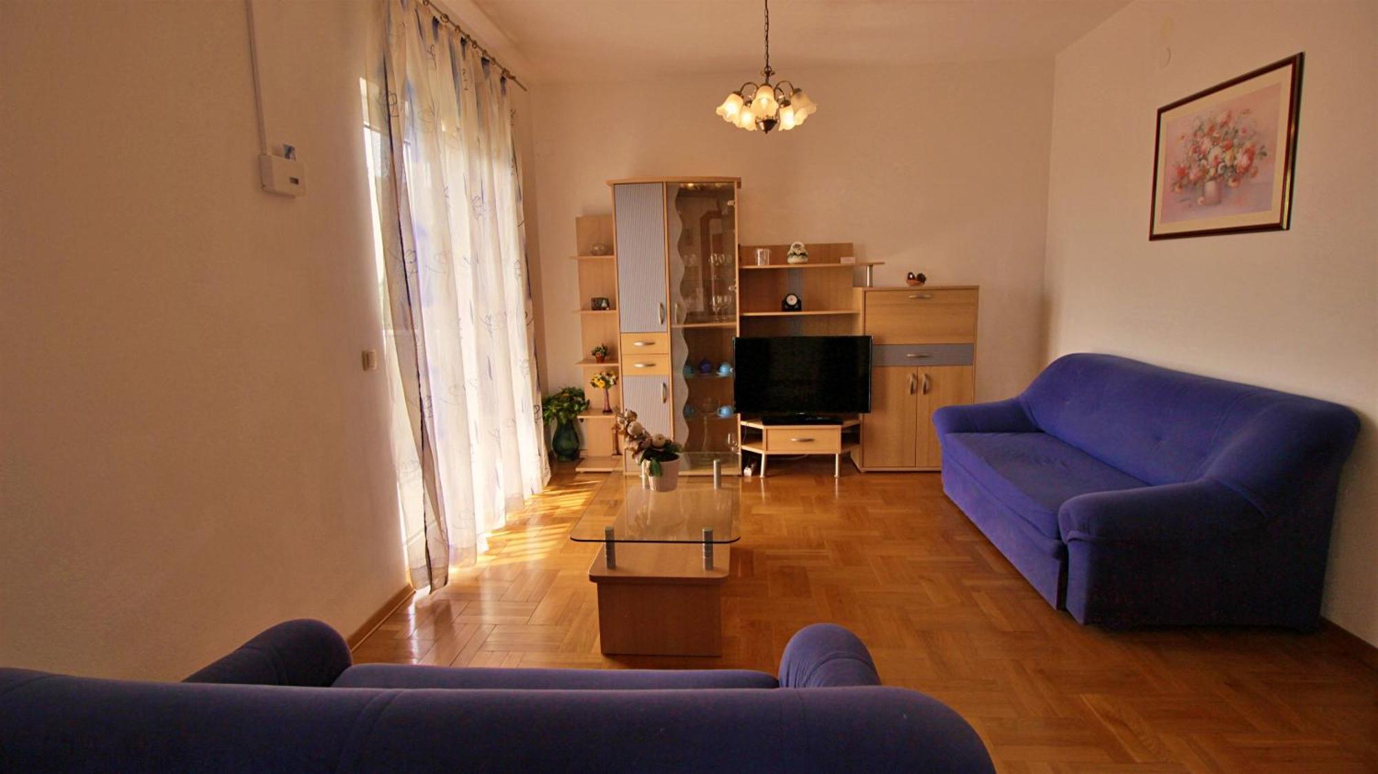 Apartments Marusic Omis Bagian luar foto