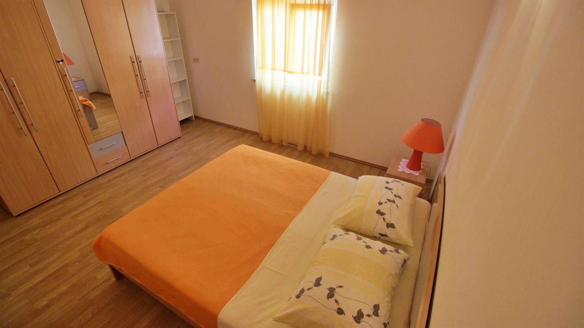 Apartments Marusic Omis Bagian luar foto