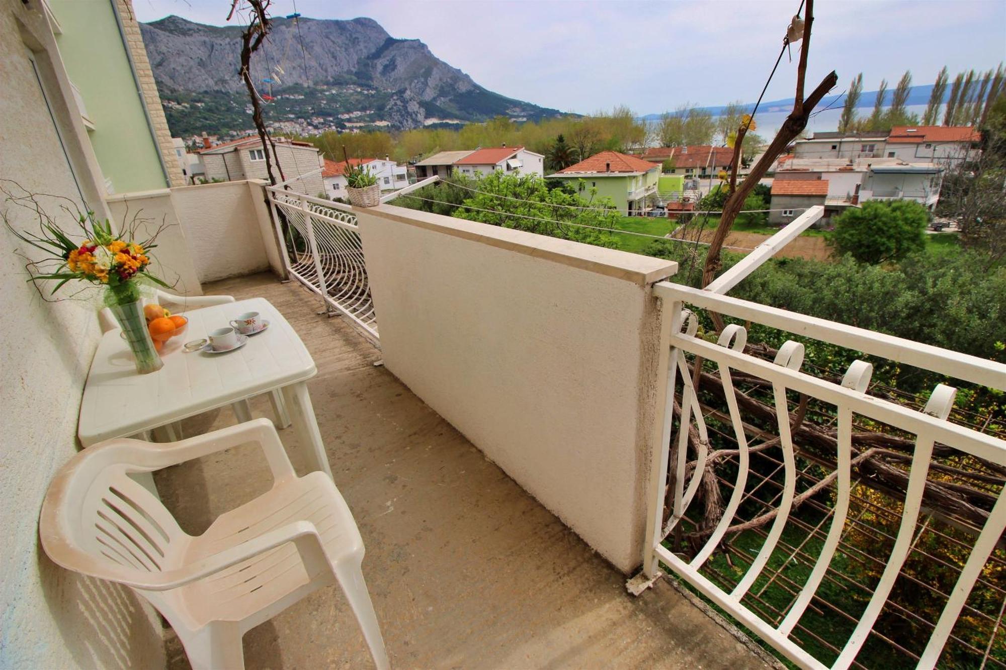 Apartments Marusic Omis Bagian luar foto