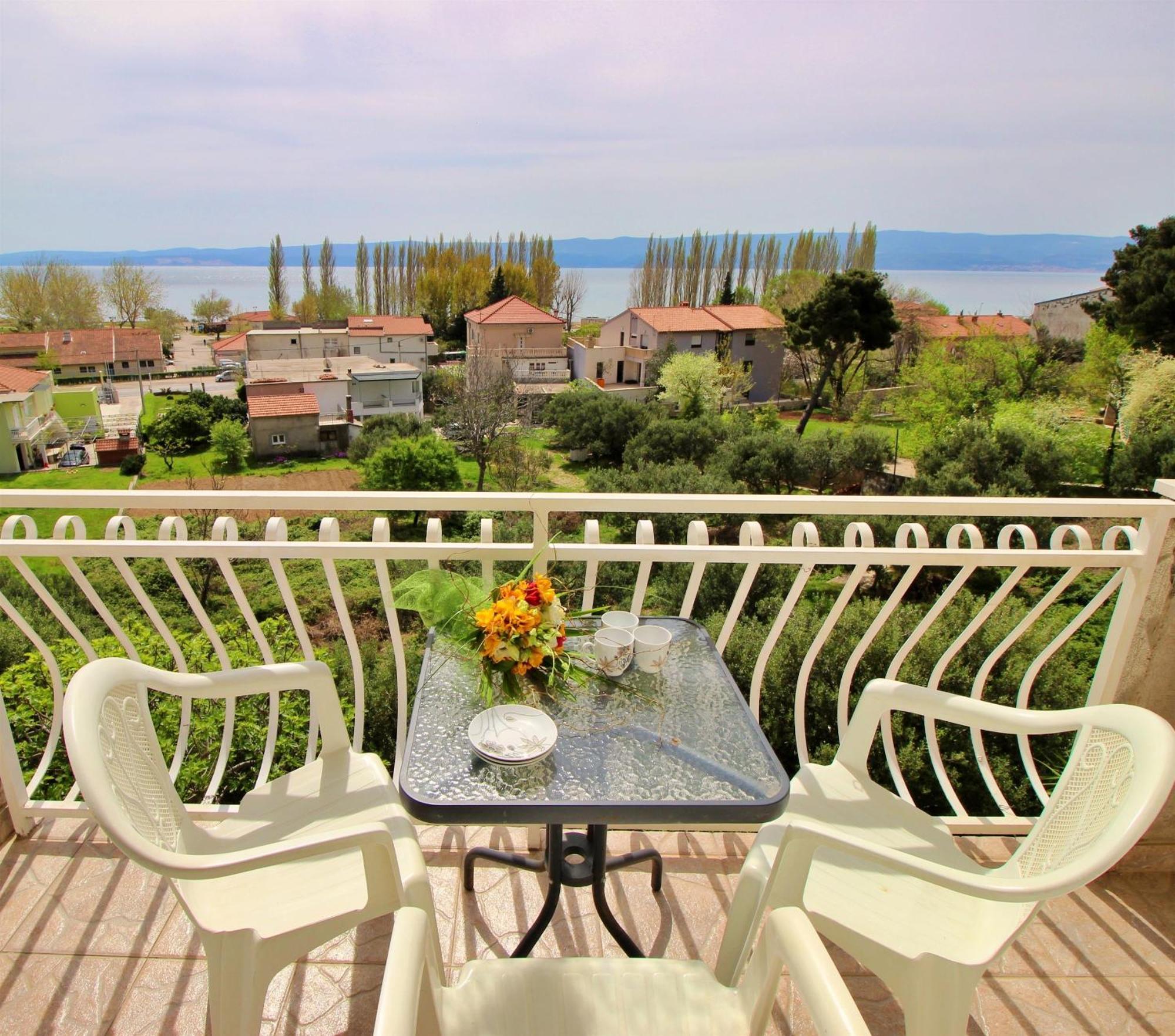 Apartments Marusic Omis Bagian luar foto